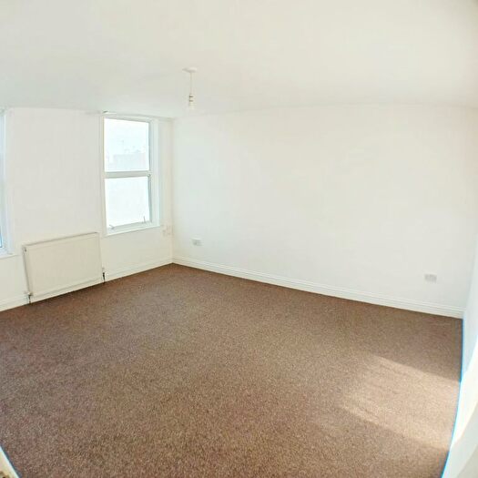 1 Bedroom Flat To Rent In Dock Road, Tilbury, RM18