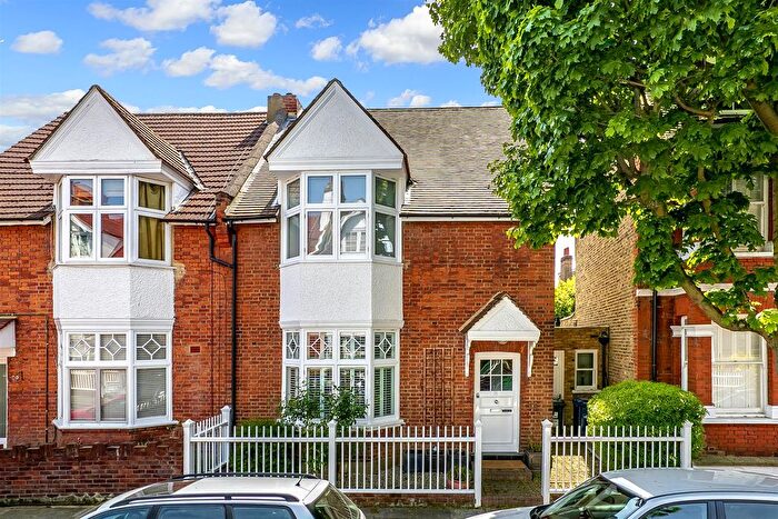 4 Bedroom Property To Rent In Blandford Road, London, W4