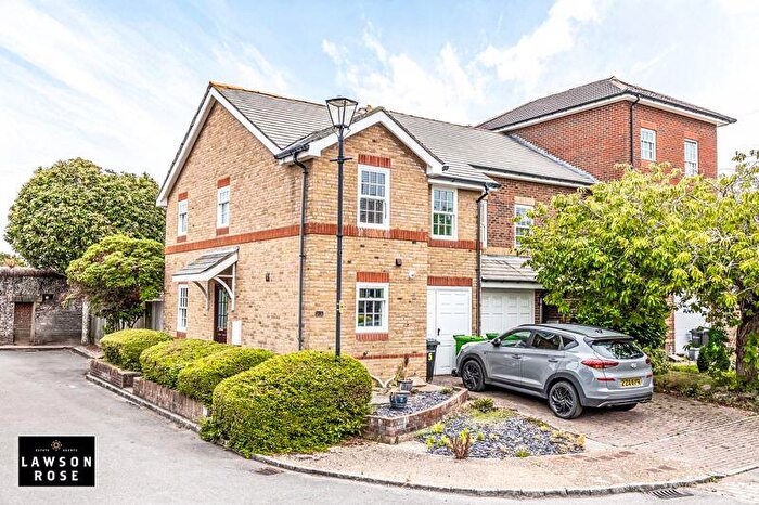 3 Bedroom End Of Terrace House For Sale In Drysdale Mews, Southsea, PO4