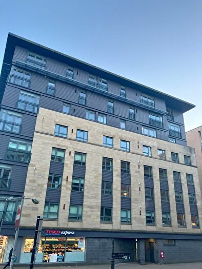 1 Bedroom Flat To Rent In Kent Road, Glasgow, G3