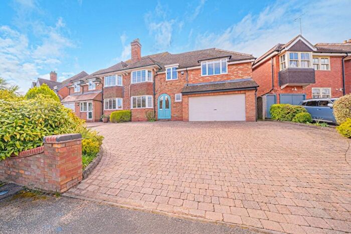 5 Bedroom Semi-Detached House For Sale In Witley Avenue, Solihull, B91