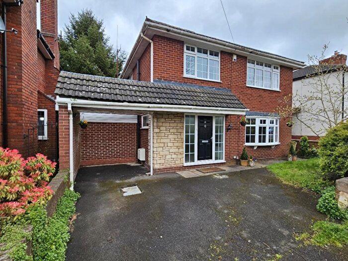 4 Bedroom Detached House To Rent In Douglas Road, Halesowen, West Midlands, B62