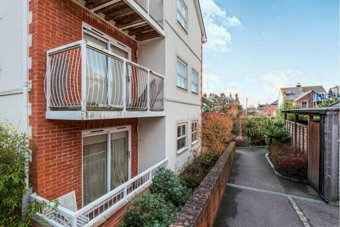 1 Bedroom Flat To Rent In Little London Victoria House, Guildford, GU1