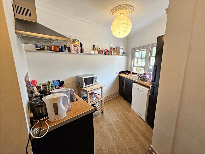 4 Bedroom Apartment To Rent In Ashley Hill, Bristol, Somerset, BS6