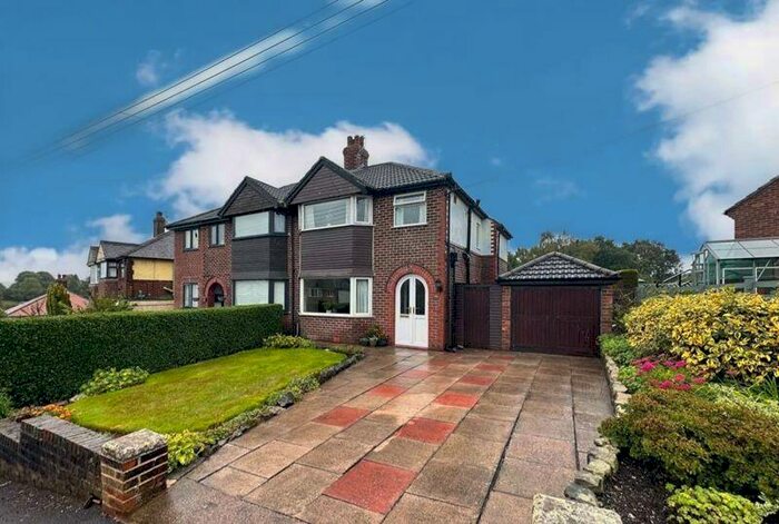 3 Bedroom Semi-Detached House For Sale In Westwood Park Avenue, Leek, ST13