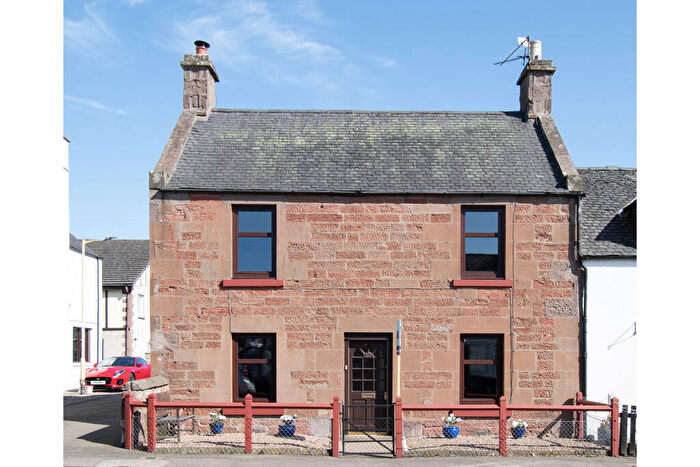3 Bedroom Semi-Detached House For Sale In High Street, Edzell, DD9