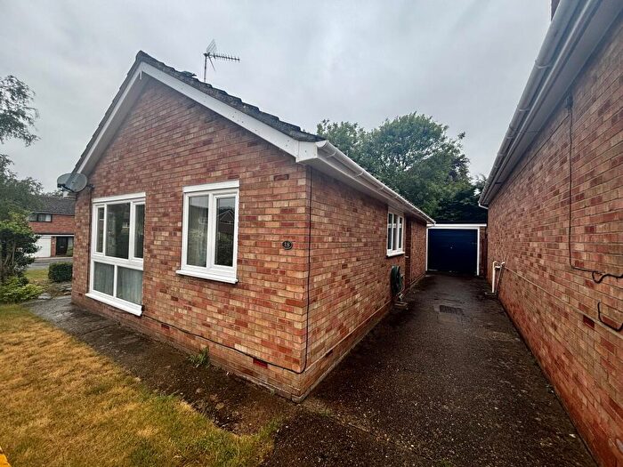 3 Bedroom Bungalow To Rent In Grindle Gardens, Bury St. Edmunds, IP33