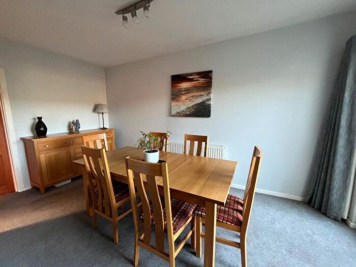 4 Bedroom Detached House For Sale In Valley Road, Harmans Cross, BH20 - Photo 4