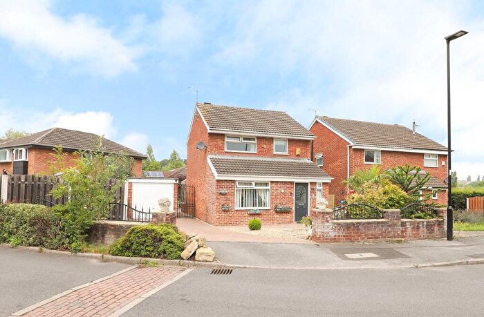 3 Bedroom Detached House For Sale In Farm Fields Close, Waterthorpe, S20