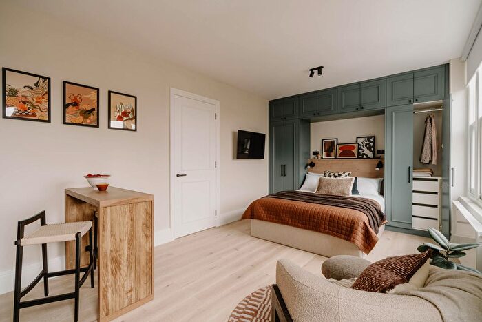 Studio To Rent In Tavistock Road, Notting Hill, W11