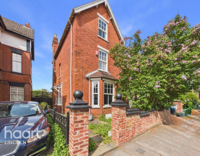 4 Bedroom Semi Detached House For Sale In Colegrave Street, Lincoln, LN5