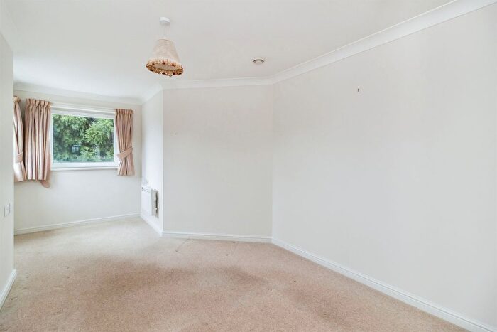 1 Bedroom Flat For Sale In Fisher Street, Paignton, TQ4