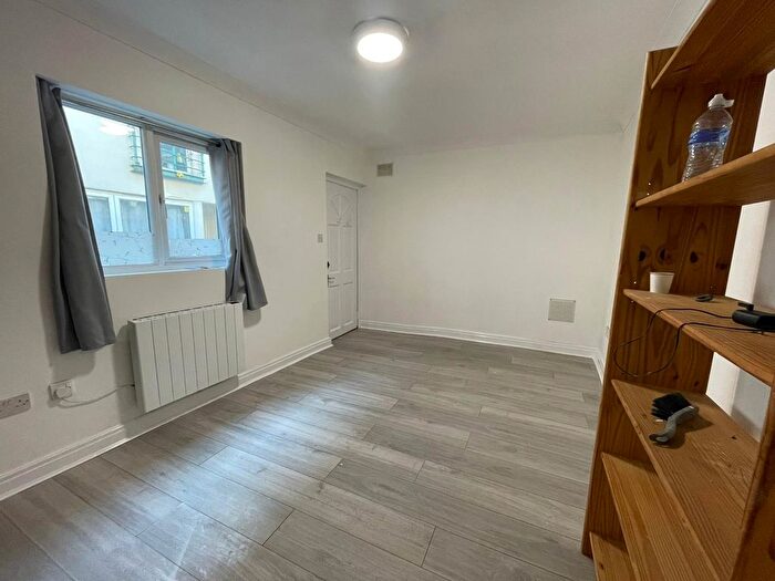 1 Bedroom Flat To Rent In Turnpike Lane, Turnpike Lane, N8