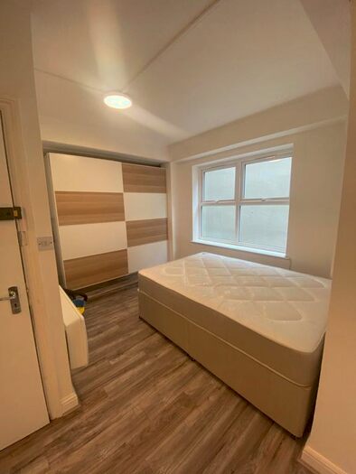 1 Bedroom Flat To Rent In Harrow Road, London, W9