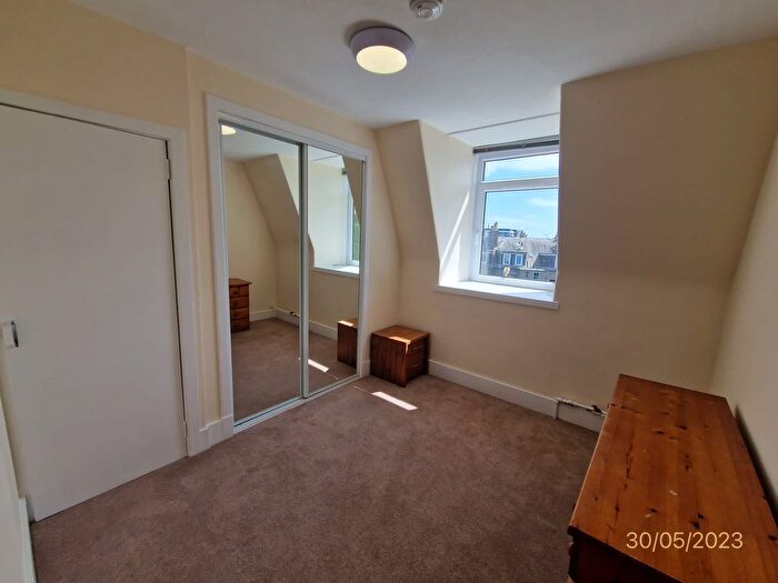 3 Bedroom Flat To Rent In Leadside Road, Top Floor Flat, Aberdeen, Aberdeenshire, AB25