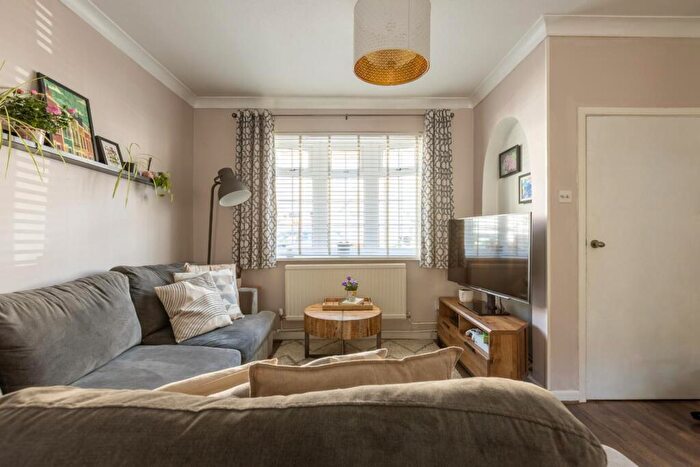 3 Bedroom Terraced House For Sale In Nottingham Street, Victoria Park, BS3