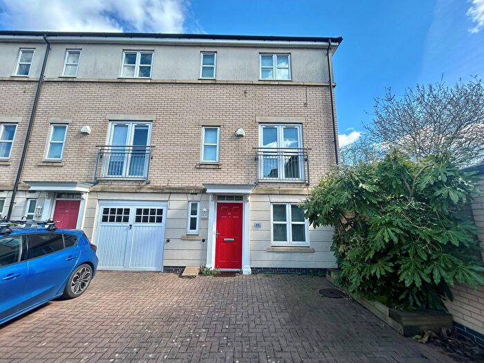 4 Bedroom Property To Rent In Castle Quay Close, Nottingham, NG7