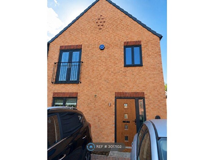3 Bedroom Semi-Detached House To Rent In Olympus Close, Doncaster, DN9