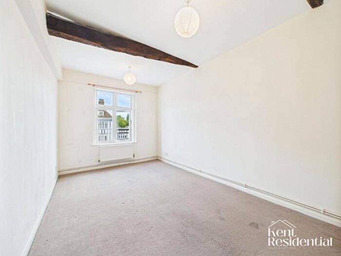 1 Bedroom Property To Rent In High Street, Maidstone, ME14