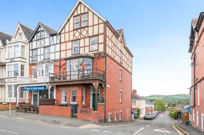 1 Bedroom Apartment For Sale In High Street, Llandrindod Wells, Powys, LD1