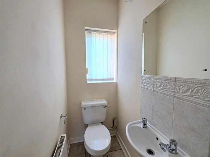 2 Bedroom End Of Terrace House To Rent In Impey Road, Northfield, Birmingham, B31