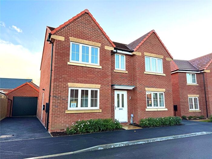 4 Bedroom Detached House For Sale In Cleve Wood, Thornbury, BS35