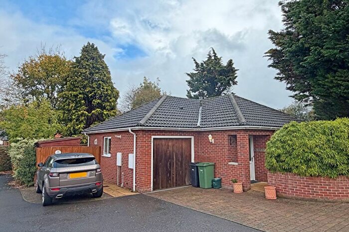 2 Bedroom Bungalow For Sale In Newnham Green, Crowmarsh Gifford, OX10