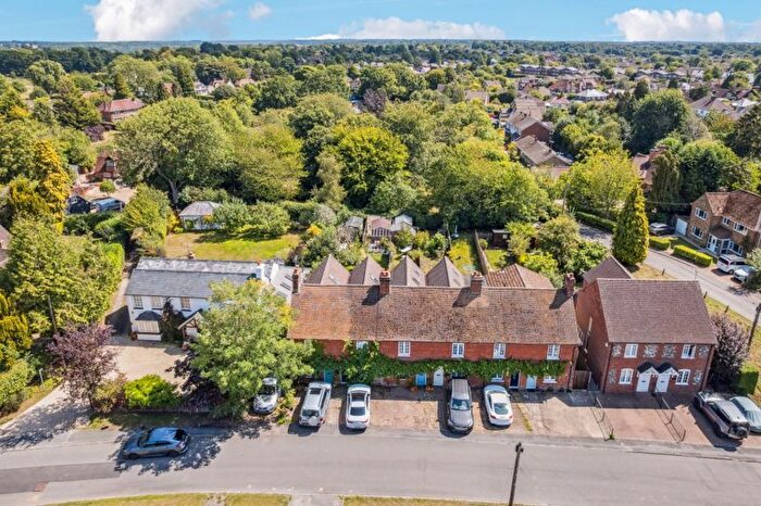 4 Bedroom Terraced House For Sale In Kiln Road, Prestwood, HP16