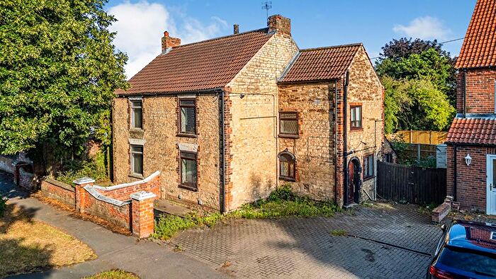 2 Bedroom Semi-Detached House For Sale In Earlsgate Winterton, Scunthorpe, South Humberside, DN15