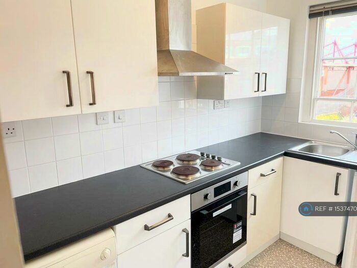 1 Bedroom Flat To Rent In Old Tiverton Road, Exeter, EX4