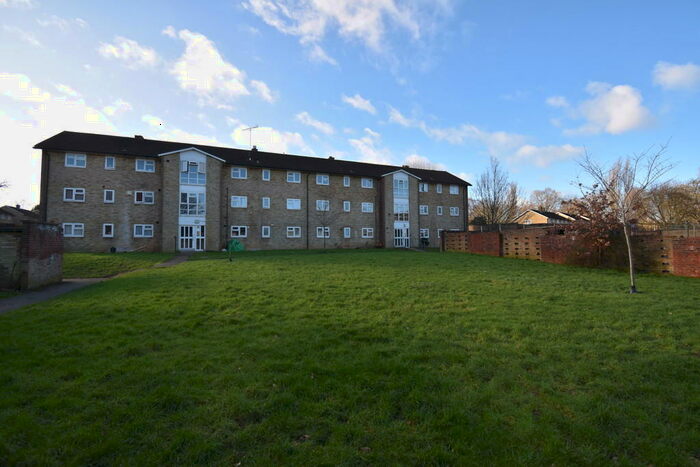 2 Bedroom Apartment To Rent In Haymeads, Welwyn Garden City., AL8