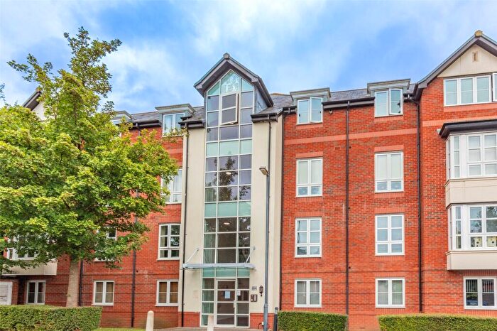 2 Bedroom Apartment For Sale In Blandamour Way, Bristol, BS10