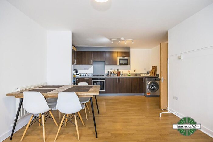 2 Bedroom Flat To Rent In Cannock Court, Hawker Place, E17