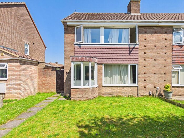 3 Bedroom Terraced House To Rent In Southbrook Street, Swindon, SN2