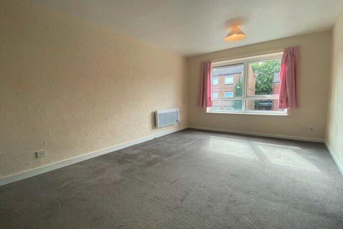 2 Bedroom Flat To Rent In Hartington Close, Rotherham, S61