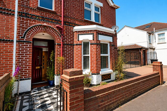 1 Bedroom Flat For Sale In Lincoln Avenue, Bournemouth, BH1