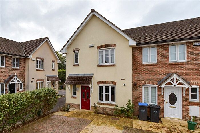 3 Bedroom End Of Terrace House For Sale In Smeeds Close, East Grinstead, West Sussex, RH19