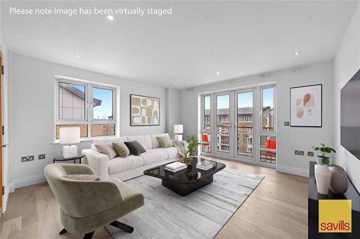 2 Bedroom Flat For Sale In St. Davids Square, Isle Of Dogs, `London, E14