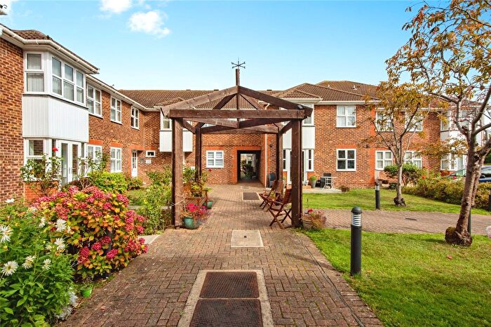 2 Bedroom Flat For Sale In Mullender Court, Chalk, DA12