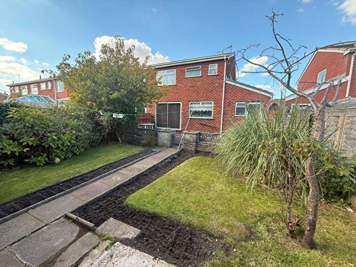 3 Bedroom Semi-Detached House For Sale In Dodds Lane, Maghull, L31
