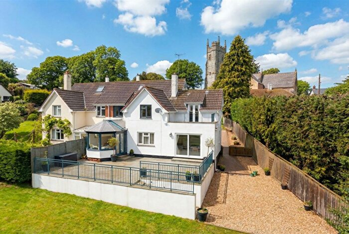 3 Bedroom Property For Sale In Tedburn St. Mary, Exeter, EX6