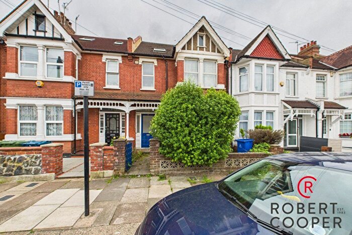 2 Bedroom Flat To Rent In Dorset Road, Harrow, HA1