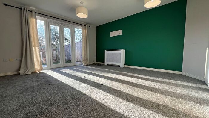 3 Bedroom Property To Rent In Perry Road, Bristol, BS41