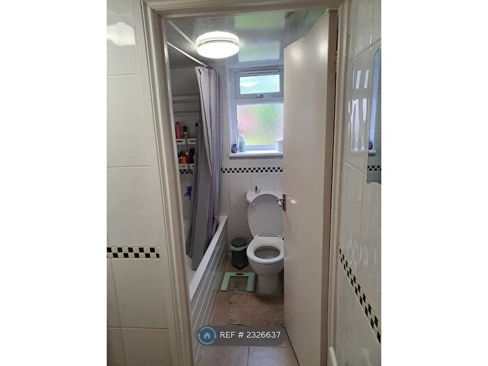 1 Bedroom Flat To Rent In Kingsley Road, Harrow, HA2