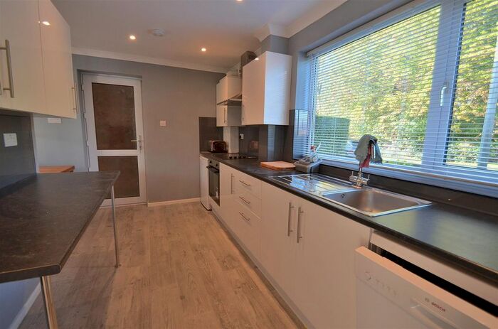 3 Bedroom Property To Rent In Brunel Road, Stevenage, SG2