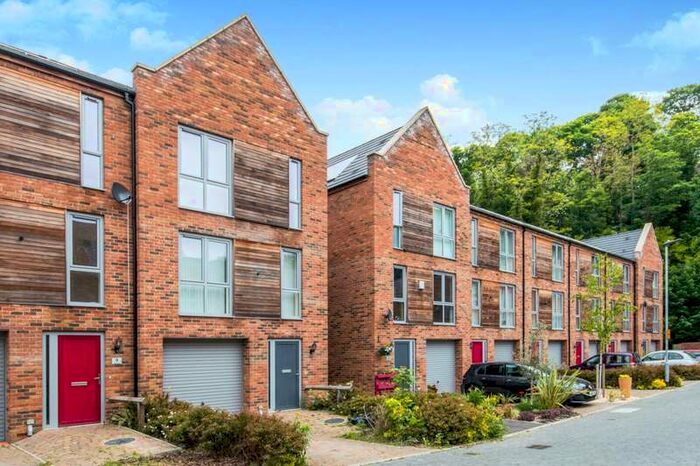 4 Bedroom End Of Terrace House To Rent In The Nest, Norwich, NR1