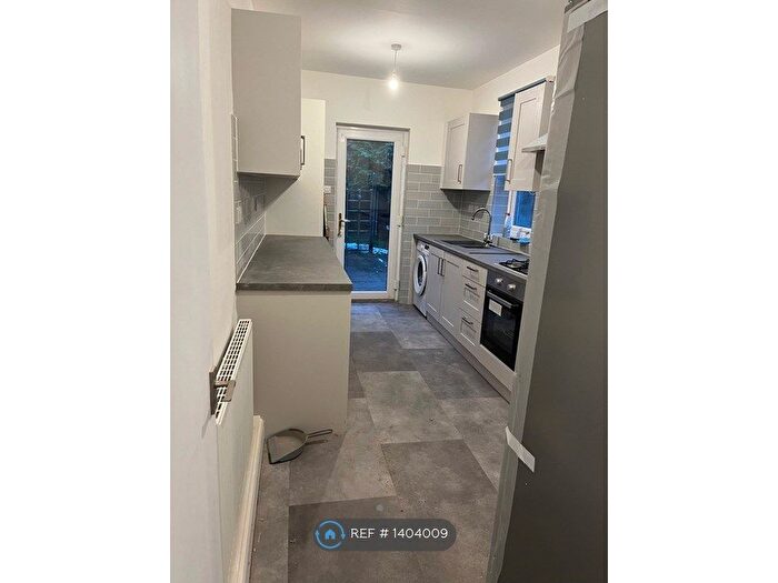 3 Bedroom Semi-Detached House To Rent In Olton Road Shirley Solihull, Solihull, B90