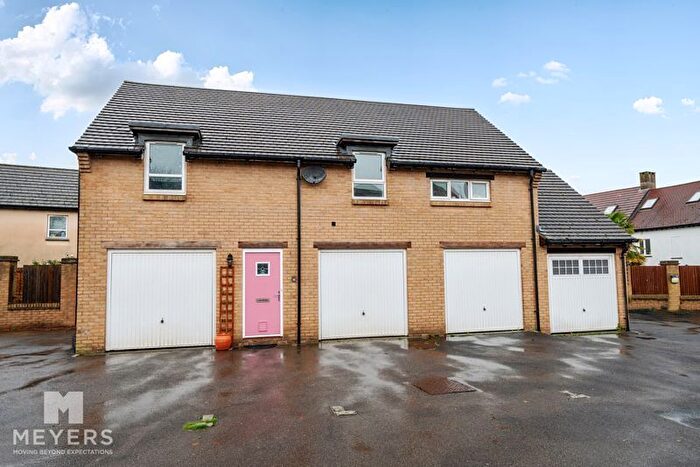 2 Bedroom Property For Sale In The Briars, Wool, BH20