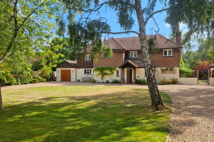 4 Bedroom Detached House For Sale In Sandy Down, Boldre, Lymington, Hampshire, SO41