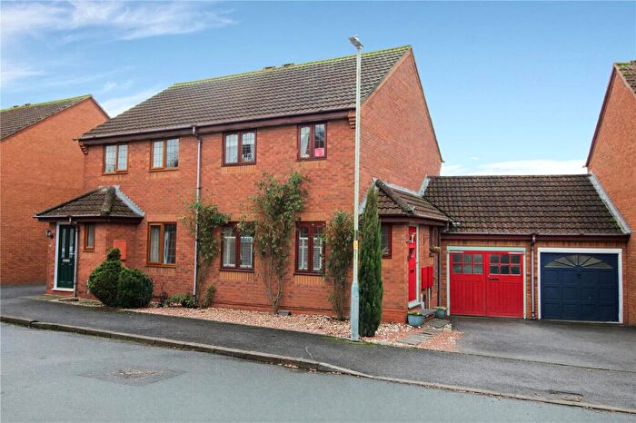 3 Bedroom Semi-Detached House For Sale In Thornhill Drive, Swindon, Wiltshire, SN25